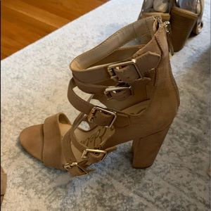 Brand New Sam Edelman buckle up sandal